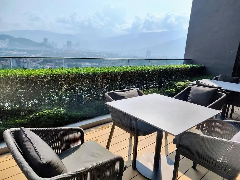 Infinity Pool 2Br Suite 7Pax @Beacon @Georgetown 0*, George Town Malaysia