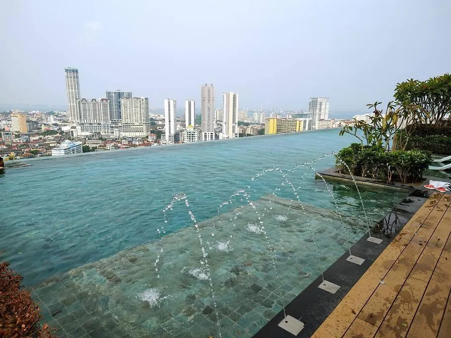 Infinity Pool 2Br Suite 7Pax @Beacon @Georgetown Malaysia