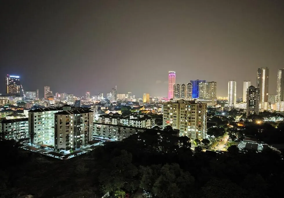 Infinity Pool 2Br Suite 7Pax @Beacon @Georgetown 0*, George Town Malaysia