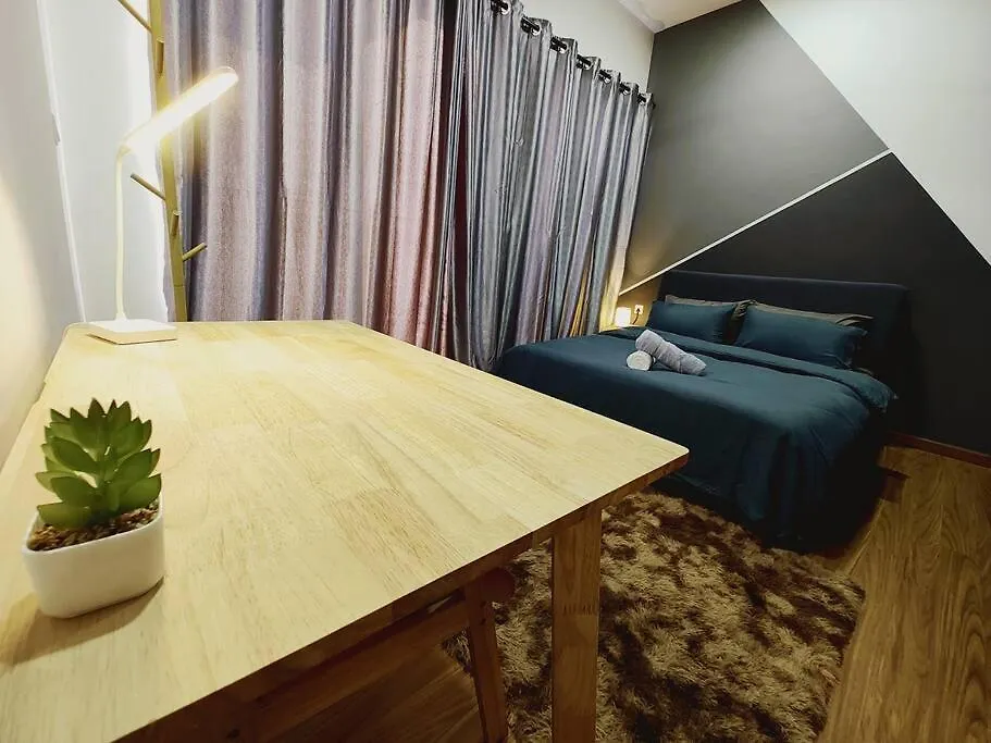 Infinity Pool 2Br Suite 7Pax @Beacon @Georgetown Apartment George Town